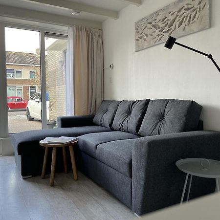 Fijne Vakantiewoning In Domburg Op Loopafstand Strand En Centrum Met Parkeerplaats Exteriör bild